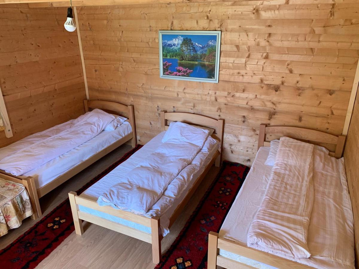 Guest House Ulaj Vuthaj 외부 사진