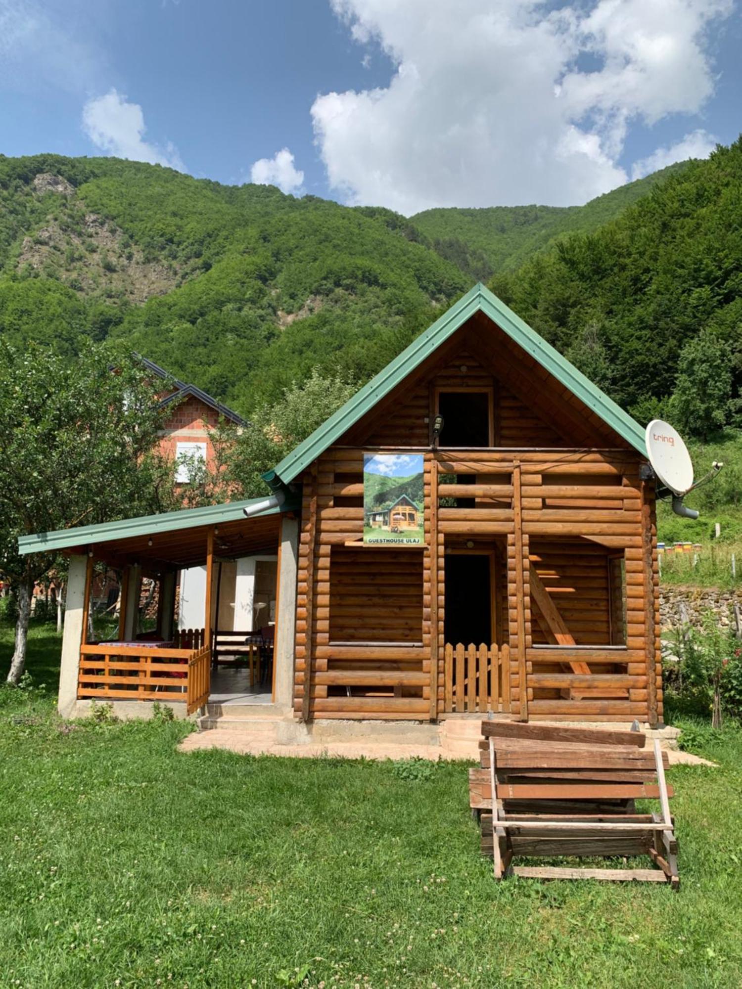 Guest House Ulaj Vuthaj 외부 사진